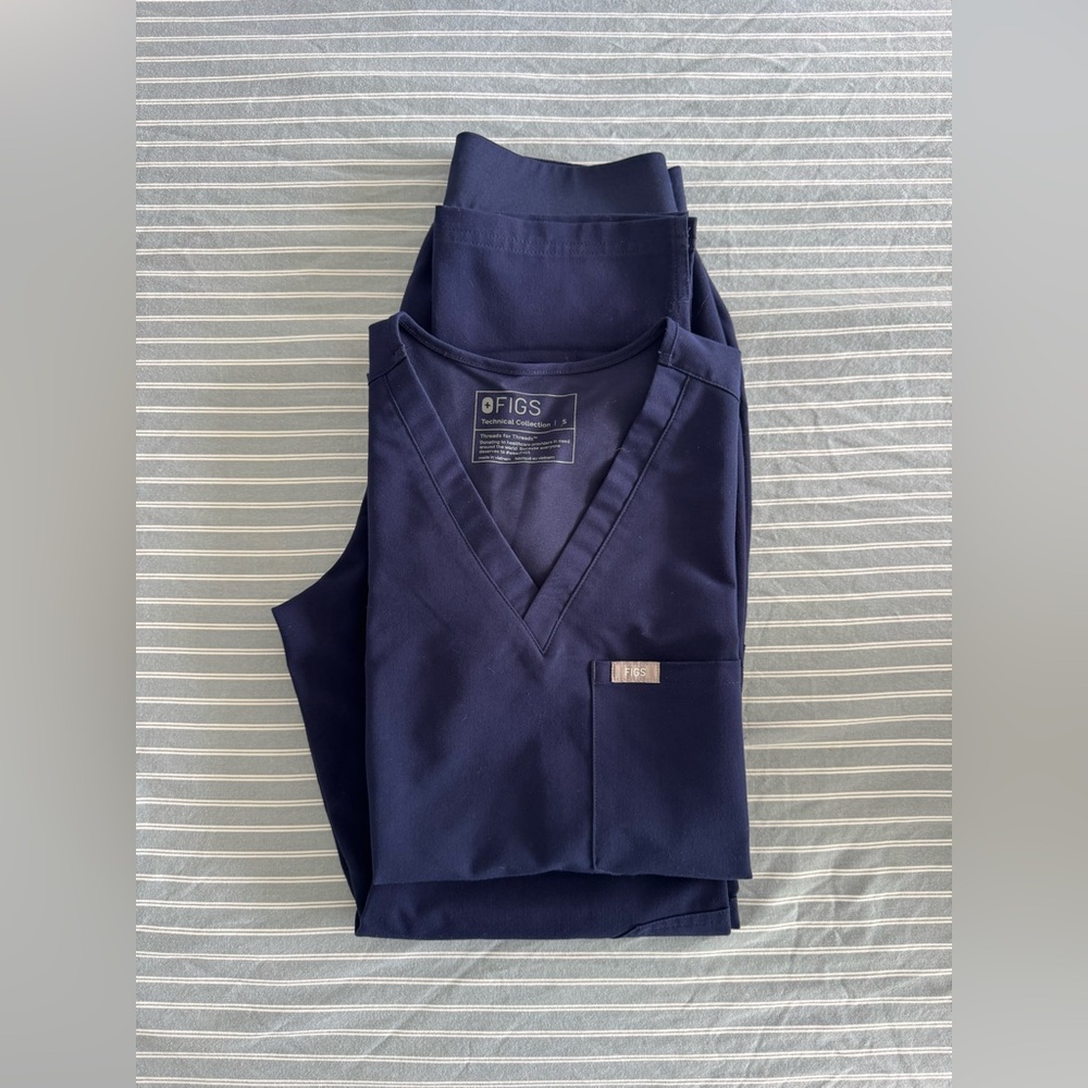 Figs Scrub set